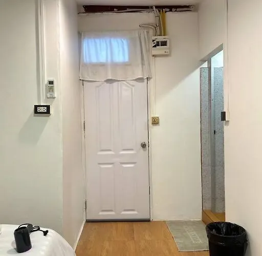 Chubbi 5 Room10 * Bangkok